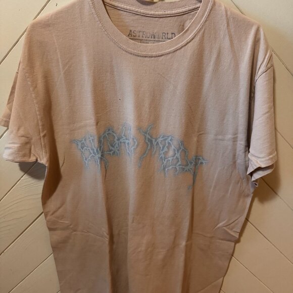 Astroworld Merch T-Shirt - Medium - Picture 2 of 6